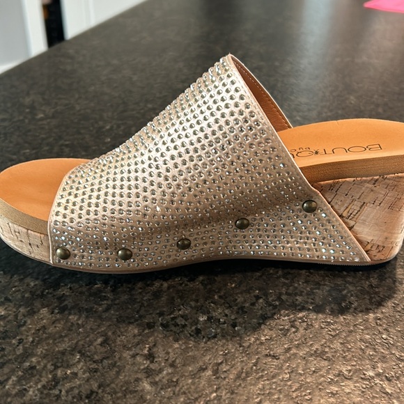 NEW Corkys champagne sparkle rhinestone wedges - Picture 4 of 11